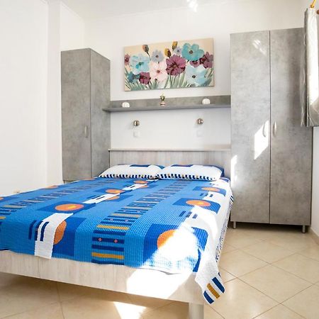 Apartments Belavic By El-Pi Tours นยีวีเซ ภายนอก รูปภาพ
